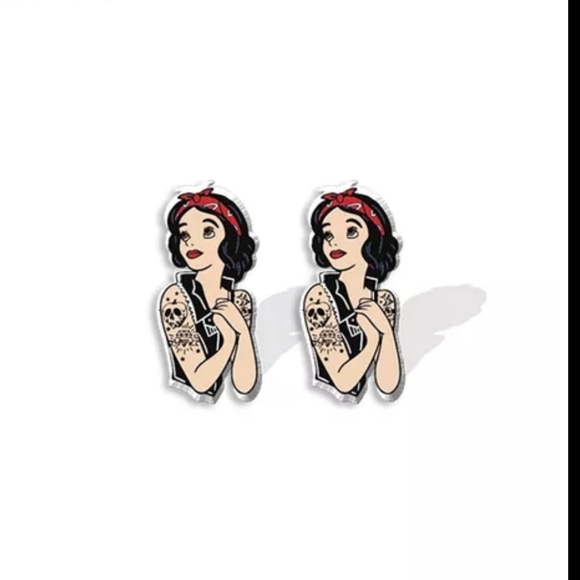 Snow White Punk Princess Stud Earrings - Picture 5 of 5